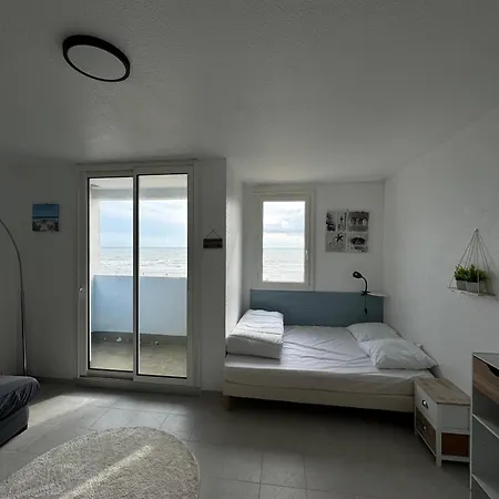 Apartment Reve Marin, Face